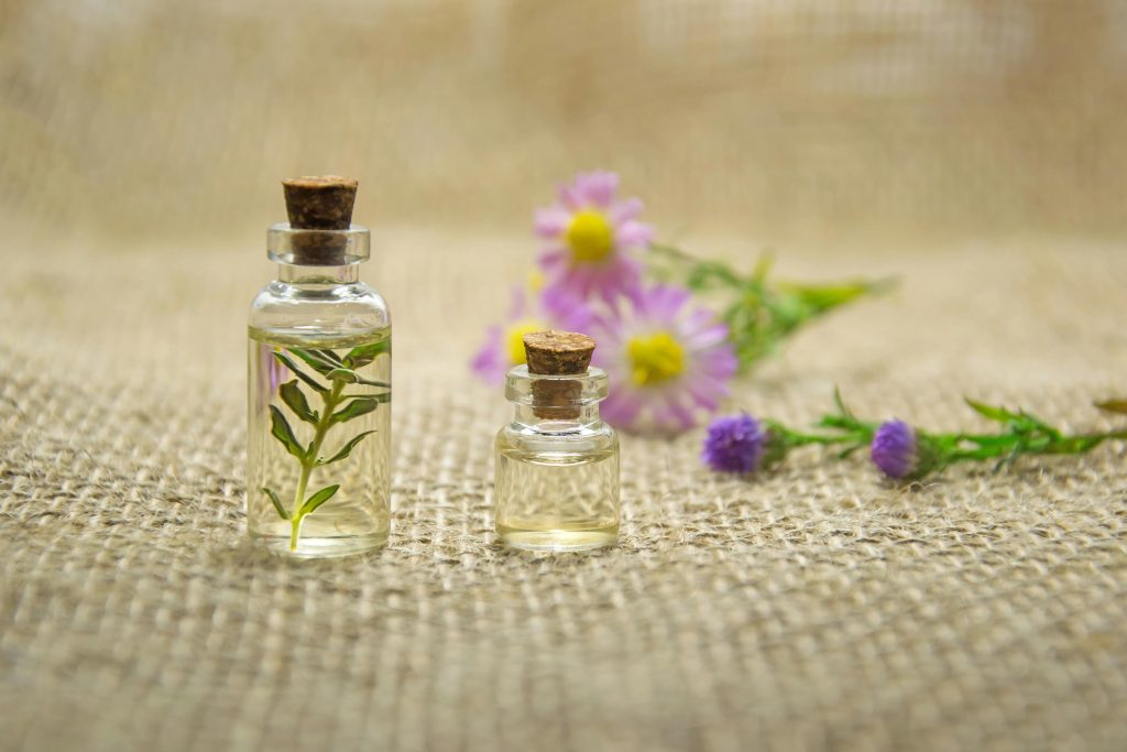 Top Beauty Benefits of Essential Oils and How to Use Them